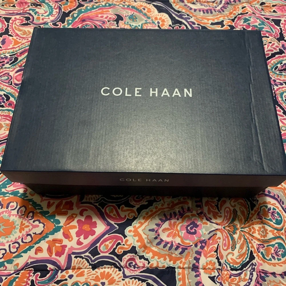 Cole Haan grand tour the fusion of style and engineering for enhanced comfort. - Picture 6 of 10